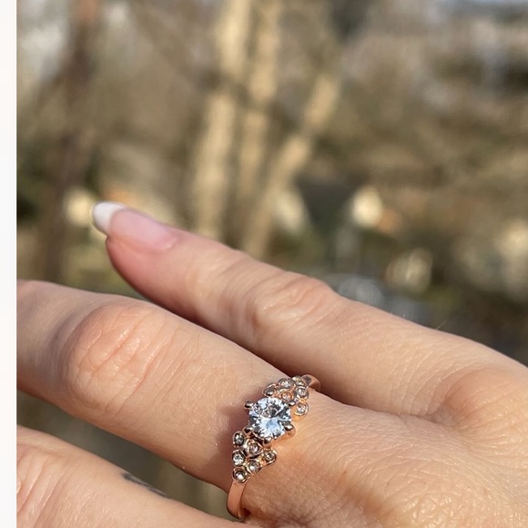 Rose golden cz ring - Picture 4 of 4